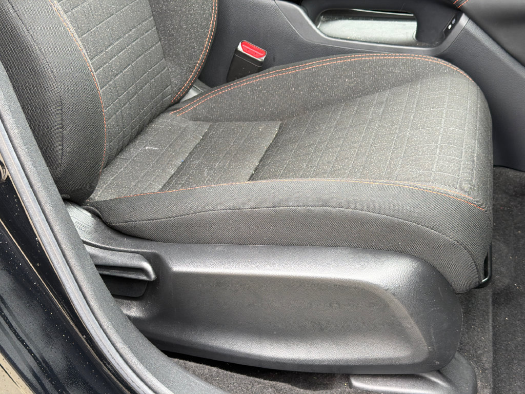 Used 2025 Honda HR-V Sport image 12