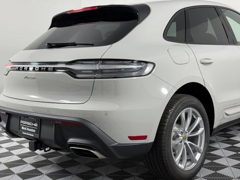Certified 2026 Porsche Macan AWD/4WD image 26
