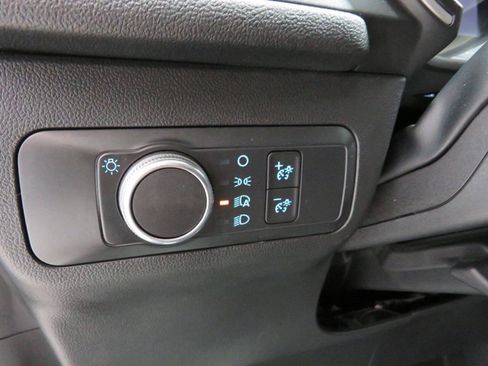Used 2020 Ford Escape SE FWD image 24
