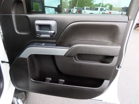 Used 2018 Chevrolet Silverado 2500 LT w/ LT Convenience Package AWD/4WD image 45
