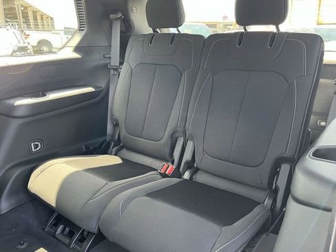 New 2025 Jeep Grand Cherokee L Laredo image 14