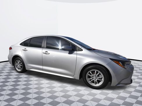 Used 2022 Toyota Corolla LE FWD image 7