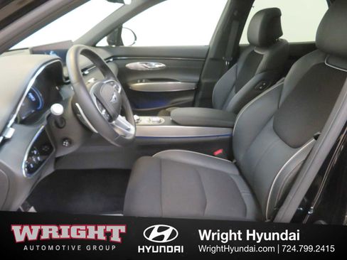 Certified 2025 Genesis GV70 3.5T Sport image 11