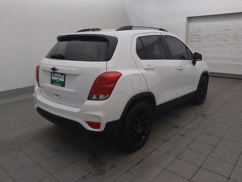 Used 2022 Chevrolet Trax LT w/ Sport Edition FWD image 9