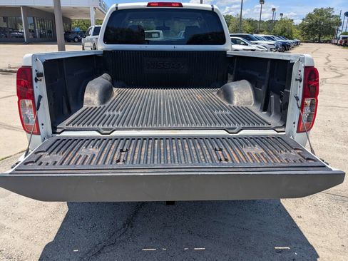 Used 2019 Nissan Frontier S RWD image 13