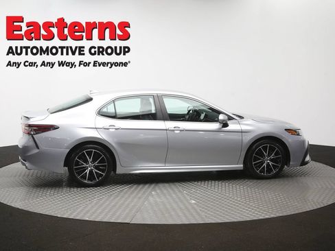 Used 2023 Toyota Camry SE FWD image 43