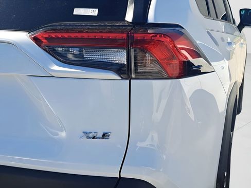 Certified 2023 Toyota RAV4 XLE w/ Convenience Package image 5