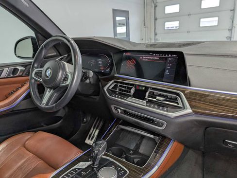Used 2021 BMW X5 xDrive40i w/ M Sport Package AWD/4WD image 44