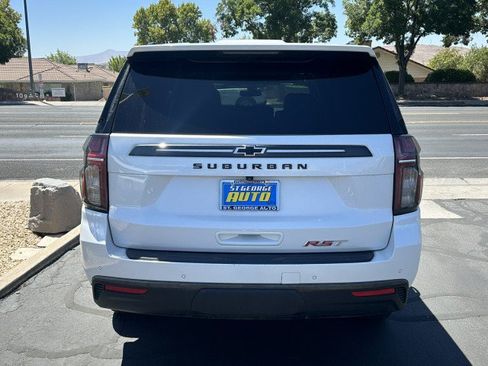 Used 2021 Chevrolet Suburban RST w/ Luxury Package AWD/4WD image 4