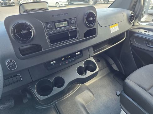 New 2026 Mercedes-Benz Sprinter 2500 image 23