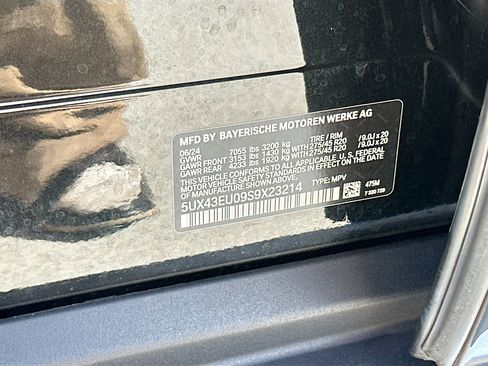 Certified 2025 BMW X5 xDrive50e AWD/4WD image 36