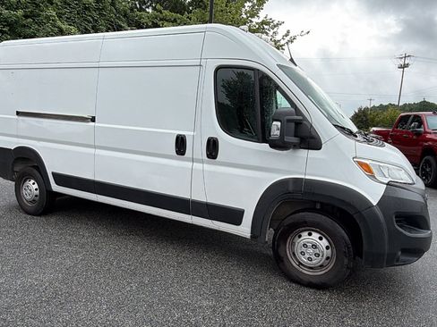Used 2023 RAM ProMaster 2500 FWD image 5
