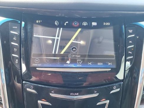 Used 2017 Cadillac Escalade ESV Luxury AWD/4WD image 12