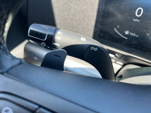 Used 2025 Hyundai Kona Limited AWD/4WD image 19