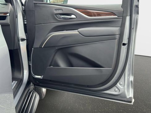 Certified 2024 Cadillac Escalade Premium Luxury AWD/4WD image 14