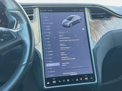 Used 2019 Tesla Model X 75D image 17