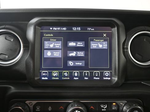 Used 2022 Jeep Wrangler Unlimited Sahara w/ Cold Weather Group AWD/4WD image 28
