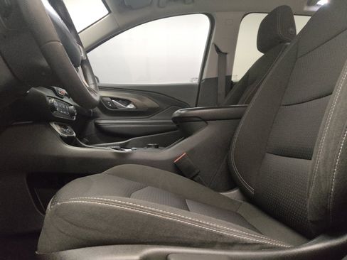 Used 2022 GMC Terrain SLE w/ Elevation Edition FWD image 17