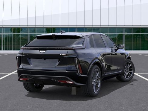 New 2026 Cadillac Lyriq V w/ Exterior Carbon Fiber Package AWD/4WD image 4