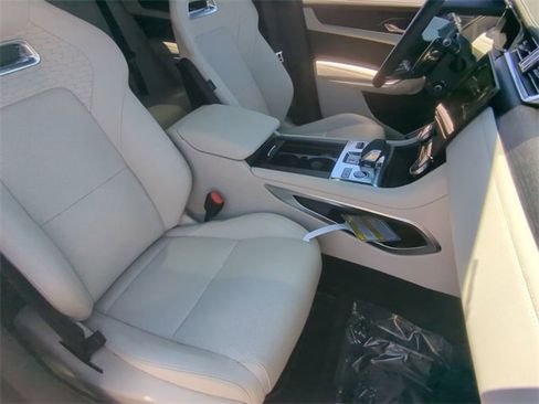 New 2025 Jaguar F-PACE R-Dynamic S image 5