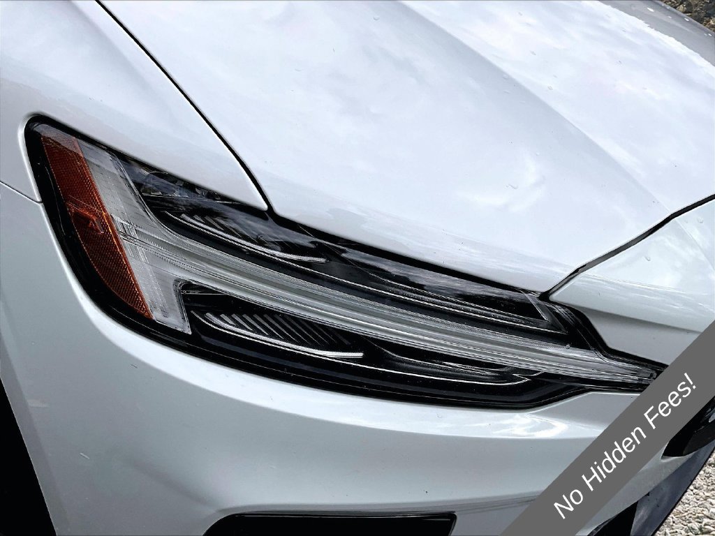 Used 2021 Volvo S60 T5 Momentum AWD/4WD image 25