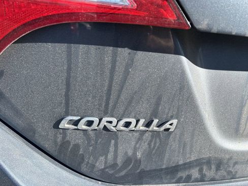 Used 2015 Toyota Corolla S image 14