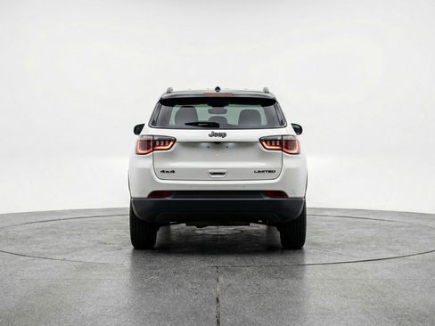 Used 2025 Jeep Compass Trailhawk image 7