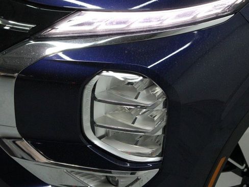 New 2026 Mitsubishi Outlander SE image 2