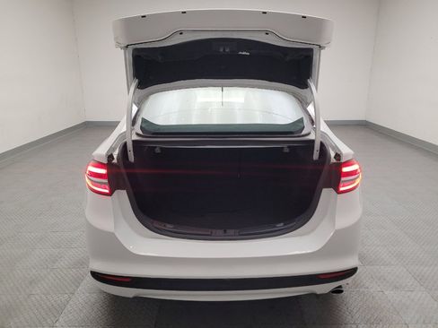 Used 2018 Ford Fusion SE FWD image 29