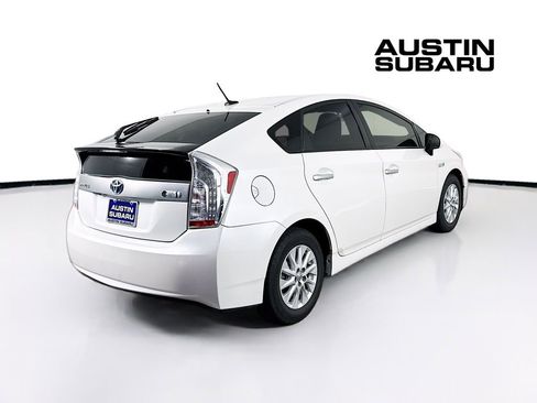Used 2015 Toyota Prius Prime Plug-In Hybrid image 7