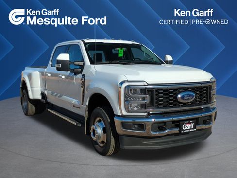 Used 2023 Ford F350 Lariat image 1