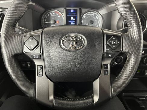 Used 2021 Toyota Tacoma TRD Sport w/ Technology Package AWD/4WD image 22