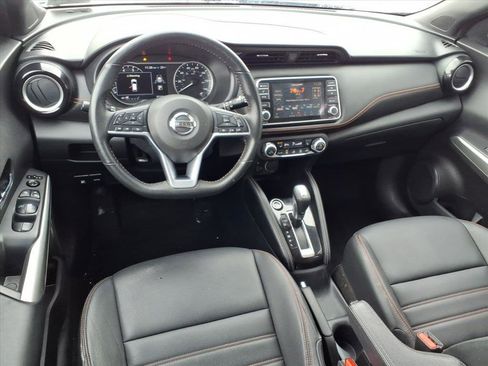 Used 2020 Nissan Kicks SR w/ SR Premium Package image 14