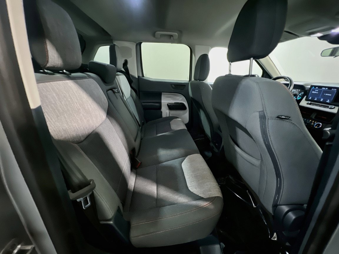 Used 2023 Ford Maverick XLT w/ XLT Luxury Package FWD image 17