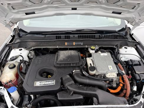 Used 2018 Ford Fusion SE w/ Equipment Group 602A FWD image 37