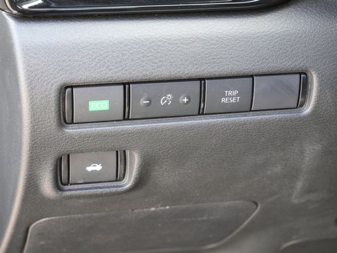Used 2024 Nissan Sentra SV w/ All-Weather Package FWD image 21