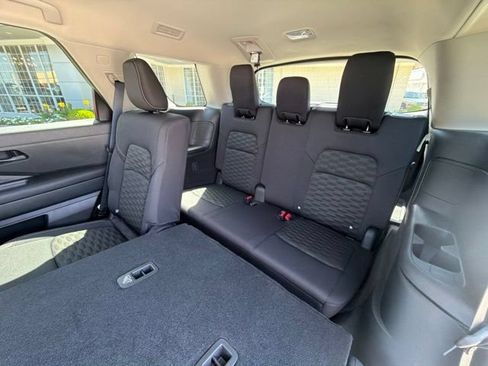 Used 2024 Nissan Pathfinder S w/ Cargo Package FWD image 14