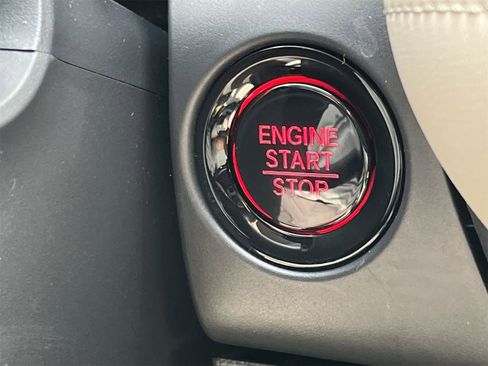 New 2026 Honda HR-V LX image 18