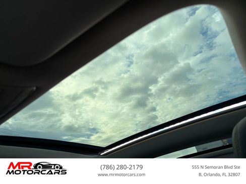 Used 2015 Mercedes-Benz C 300 Sedan image 18