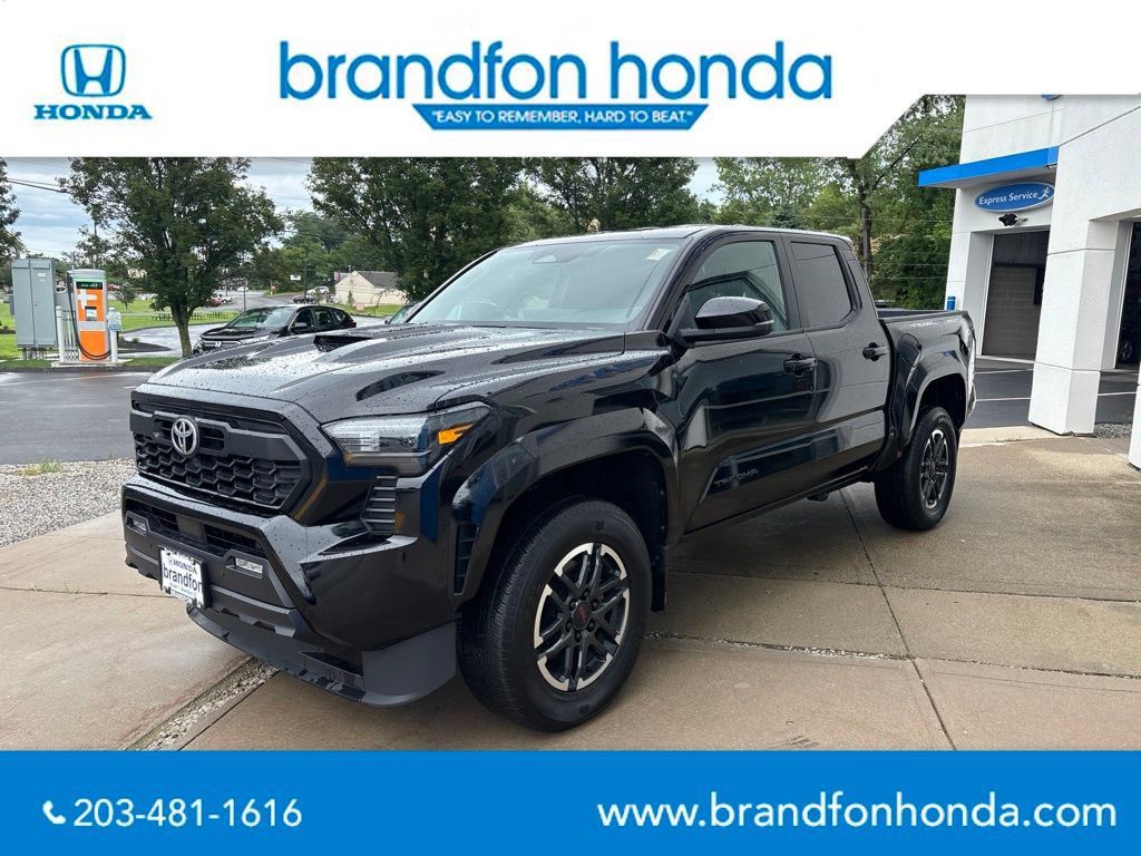 Used 2024 Toyota Tacoma TRD Sport AWD/4WD image 3