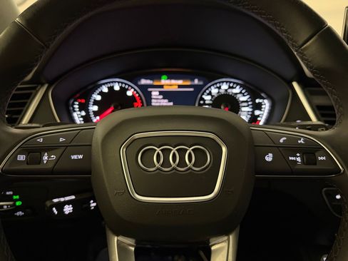 Certified 2023 Audi Q5 2.0T Premium w/ Convenience Package AWD/4WD image 11