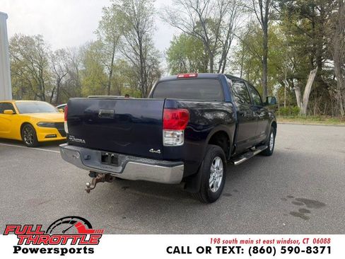 Used 2012 Toyota Tundra 4x4 CrewMax w/ SR5 Pkg image 9