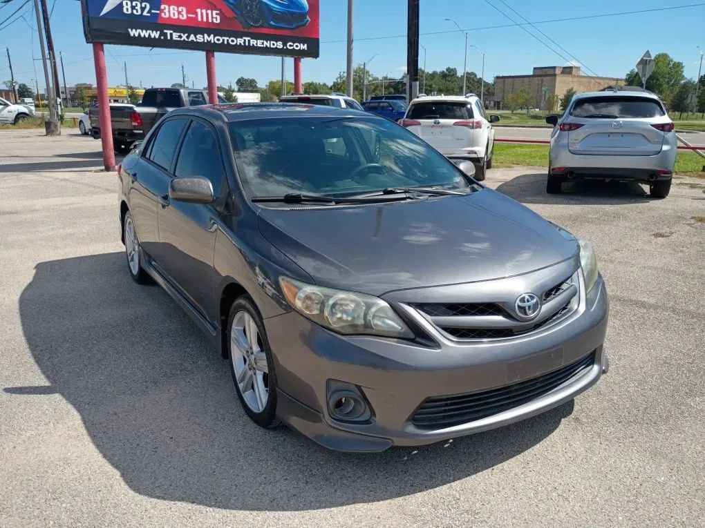 Used 2013 Toyota Corolla S w/ Premium Pkg FWD image 7
