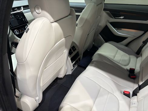 New 2026 Jaguar F-PACE R-Dynamic S image 12