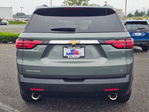 Used 2023 Chevrolet Traverse LT FWD image 4