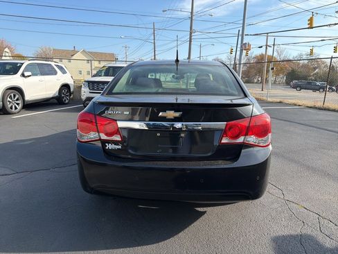 Used 2011 Chevrolet Cruze Eco image 6