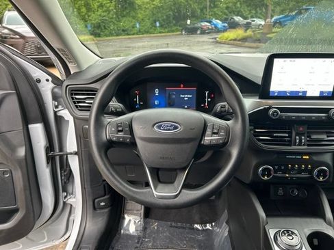 Used 2025 Ford Escape Active FWD image 17