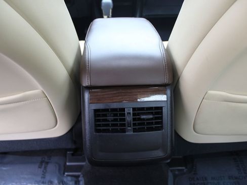 Used 2015 Toyota Avalon XLE Premium image 25