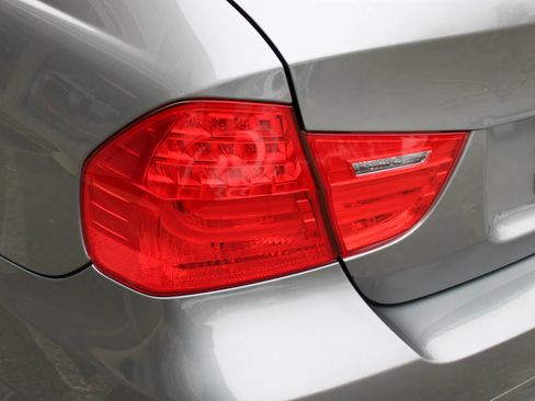 Used 2011 BMW 328i xDrive Sedan w/ Premium Pkg image 23