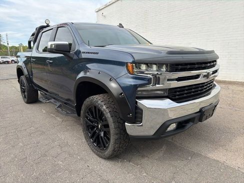 Used 2022 Chevrolet Silverado 1500 LT w/ Convenience Package II image 8